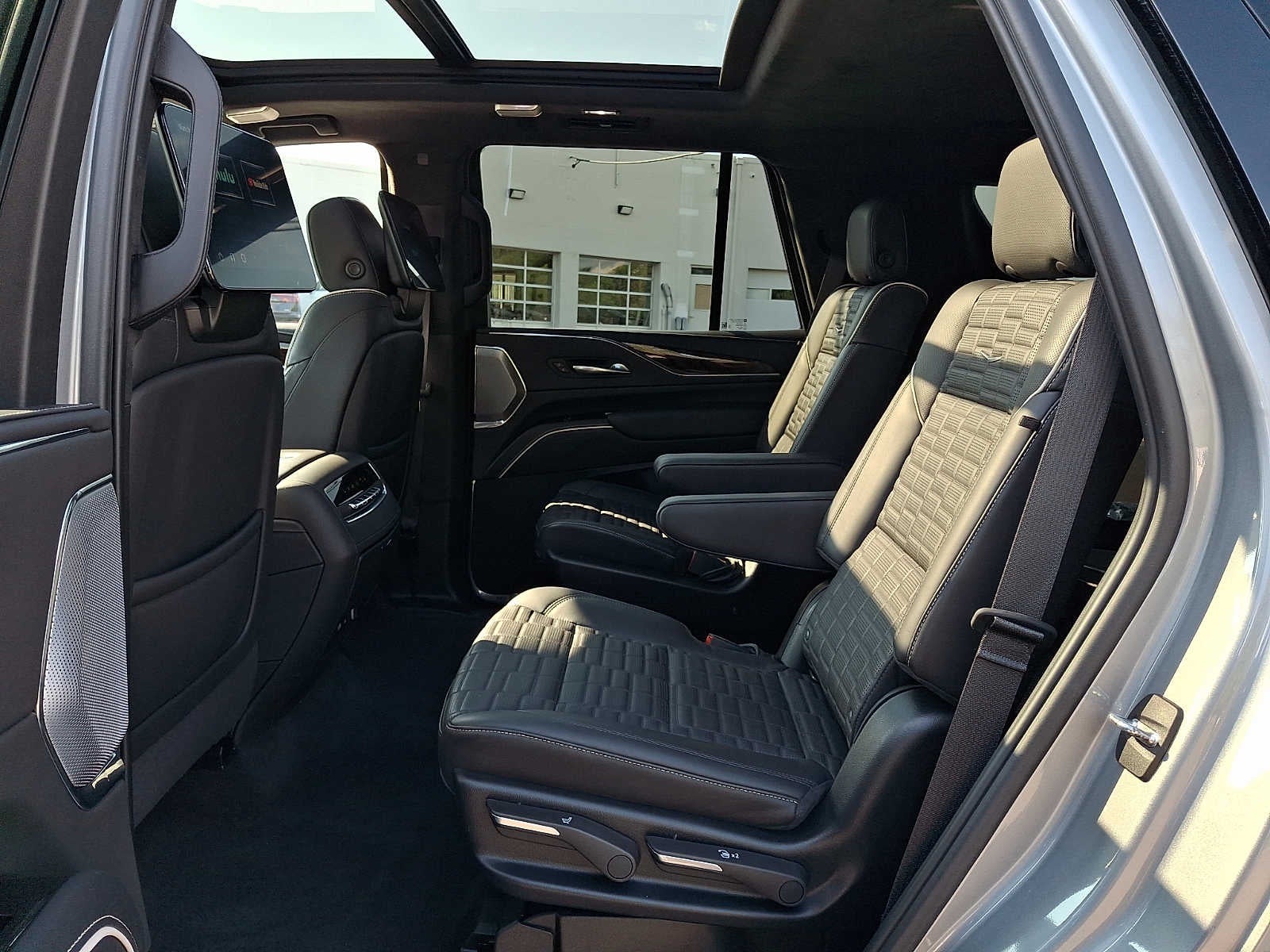 2024 Cadillac Escalade Sport Platinum