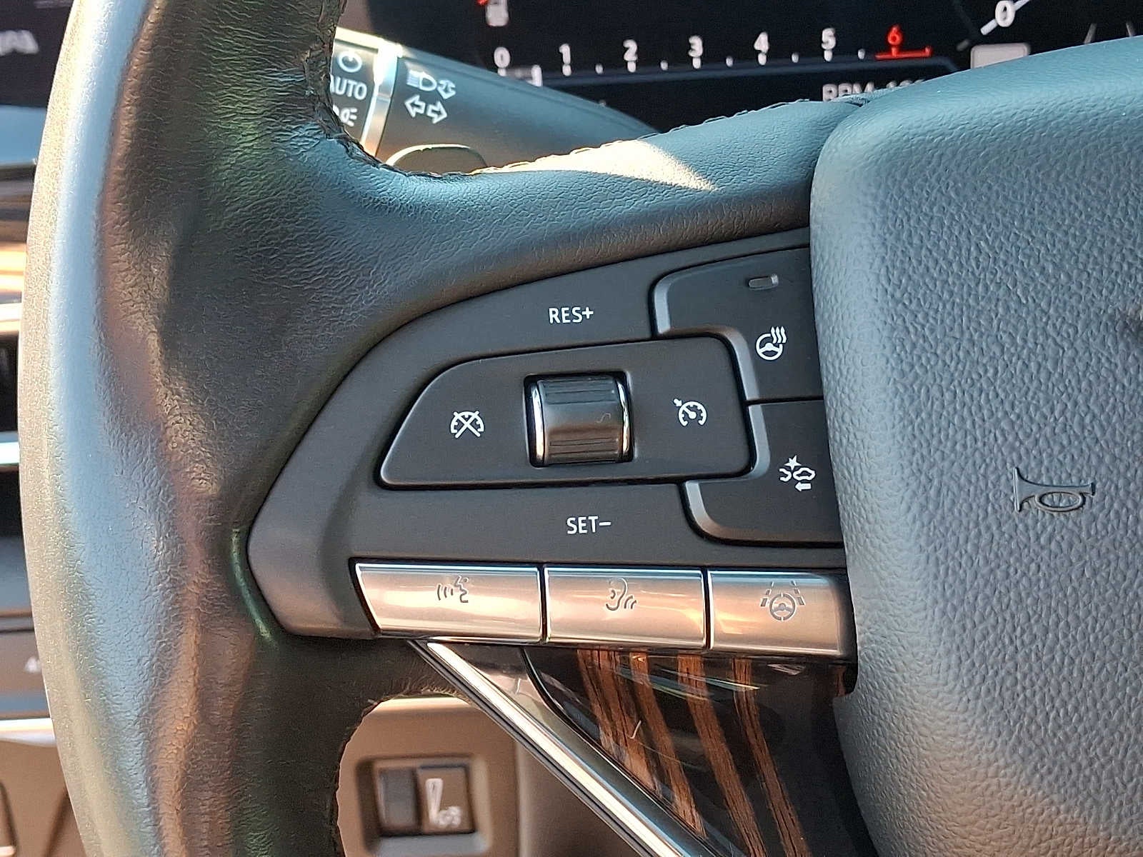 2024 Cadillac Escalade ESV Premium Luxury
