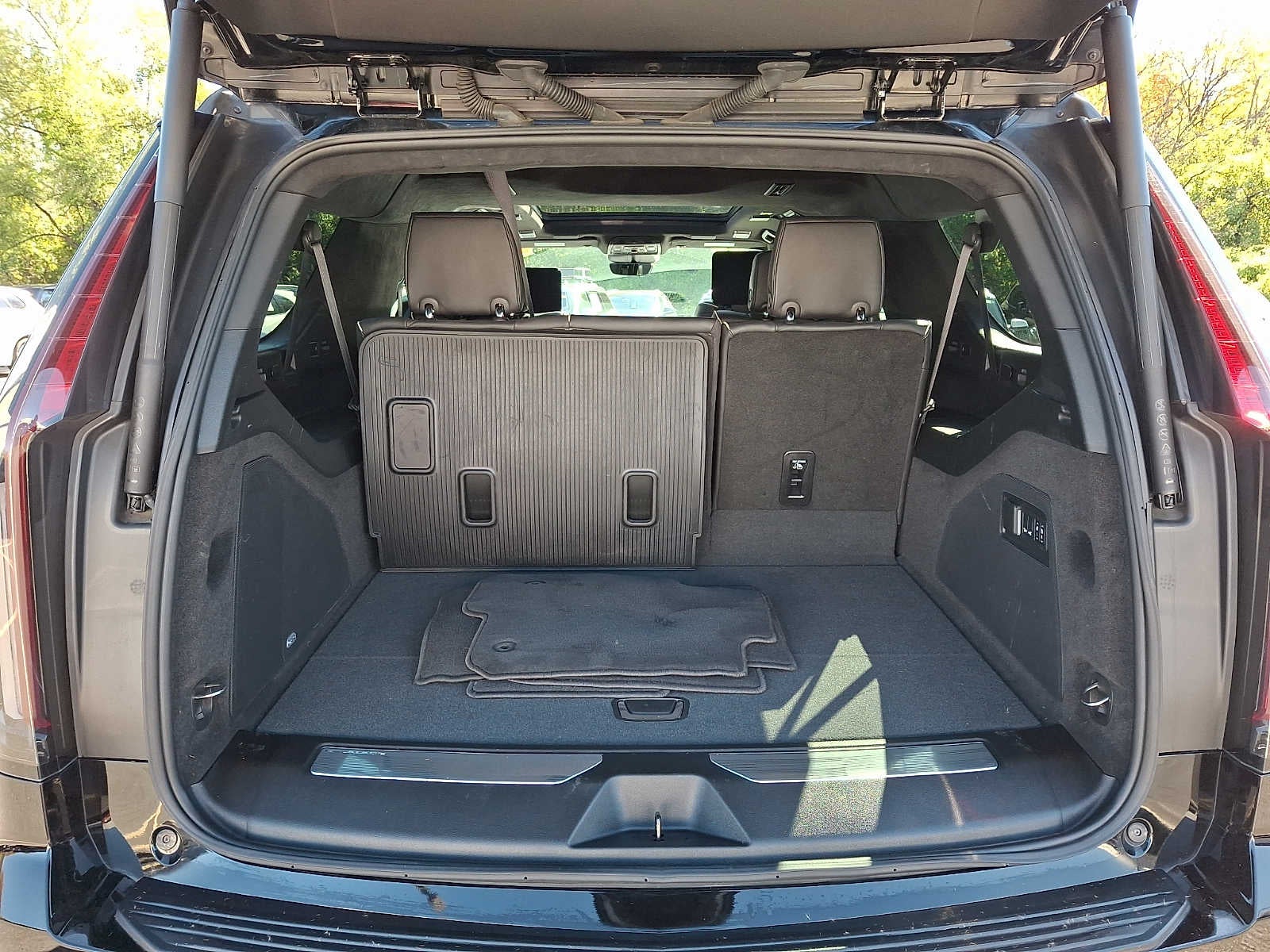 2024 Cadillac Escalade ESV Sport Platinum