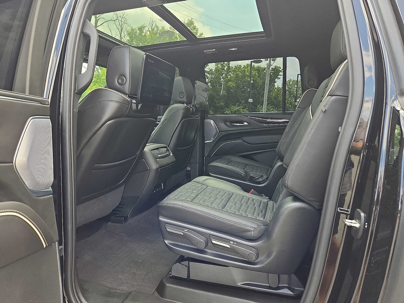 2023 Cadillac Escalade ESV Escalade ESV-V