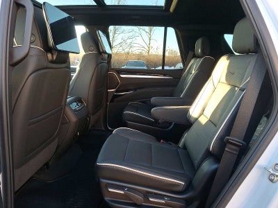 2026 Cadillac Escalade Luxury