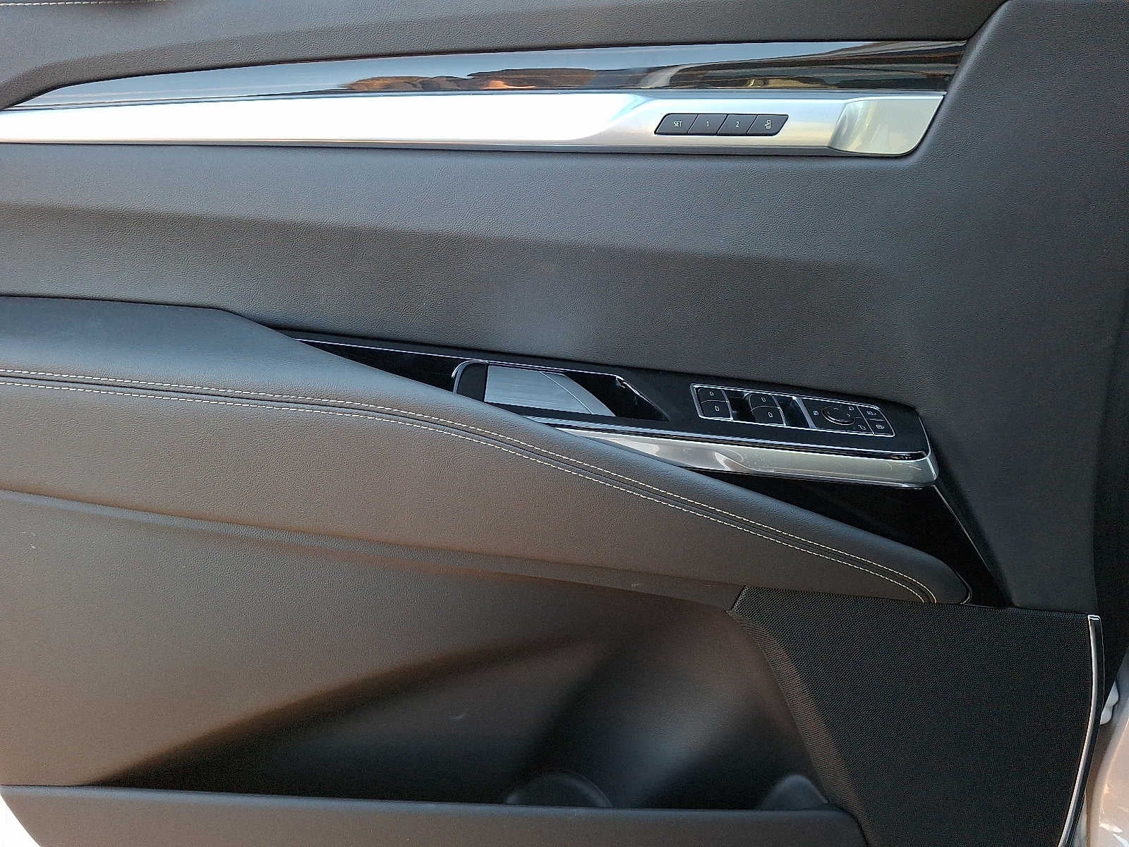 2025 Cadillac Escalade ESV Premium Luxury