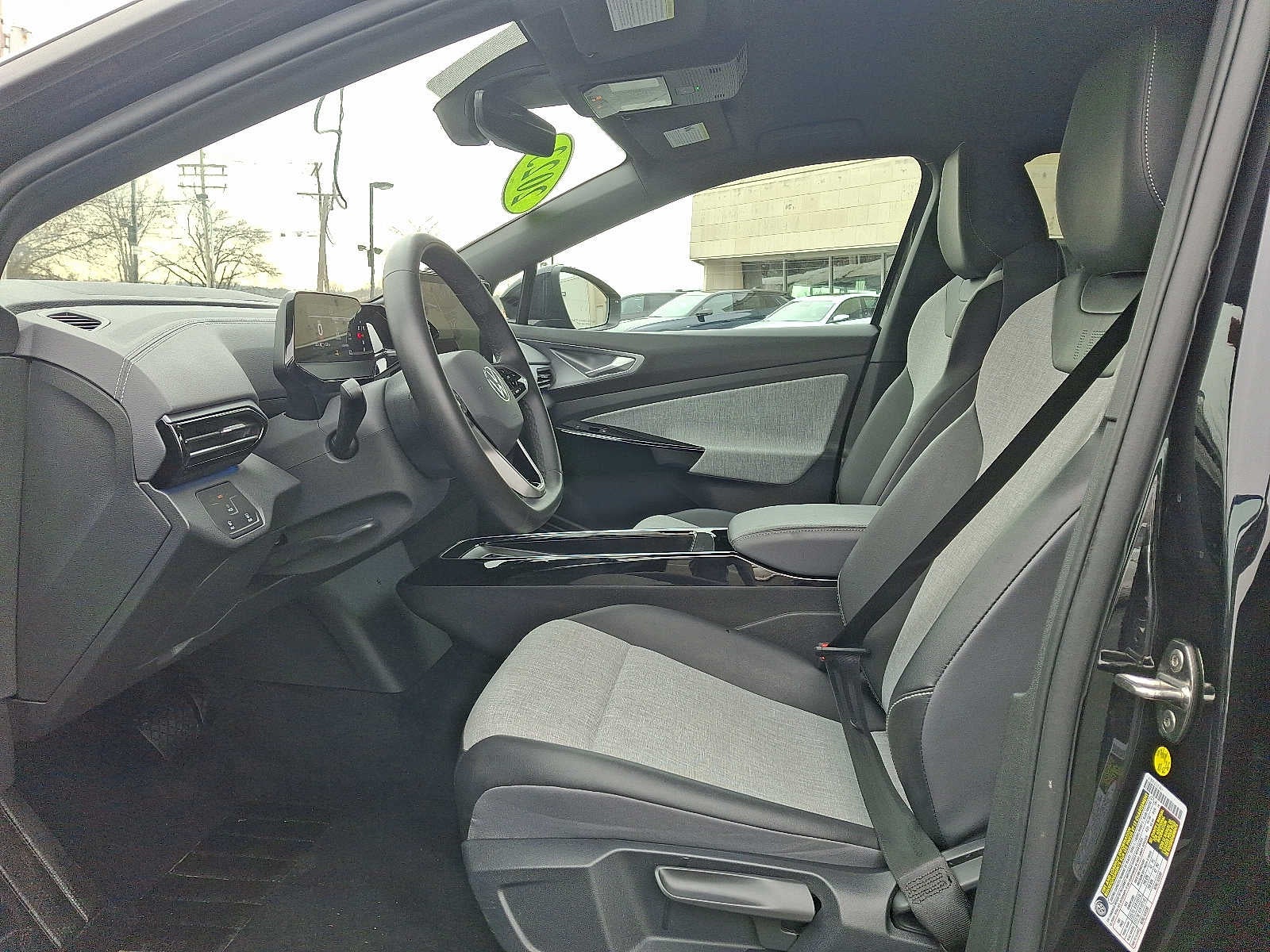 2023 Volkswagen ID.4 Pro