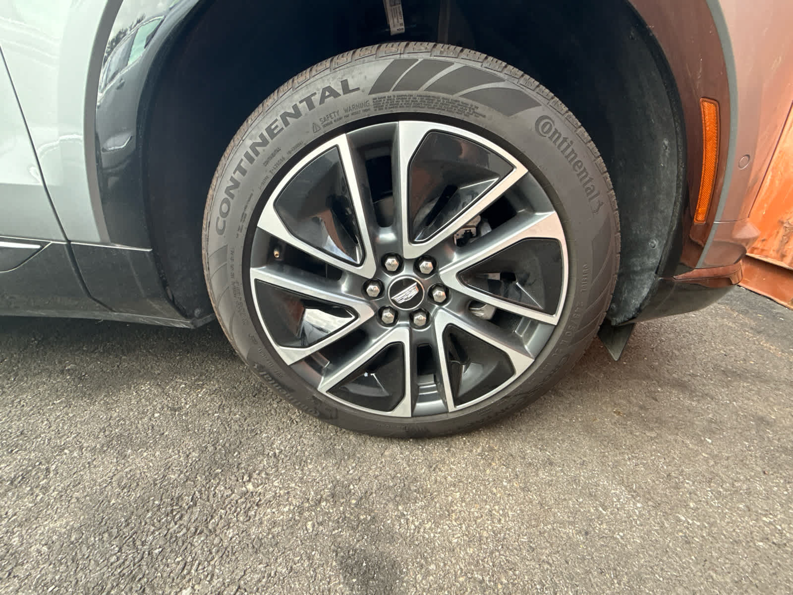 2025 Cadillac OPTIQ Sport 1