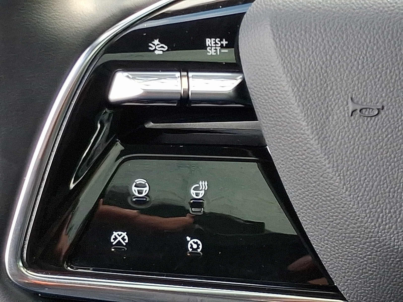 2025 Cadillac OPTIQ Sport 1