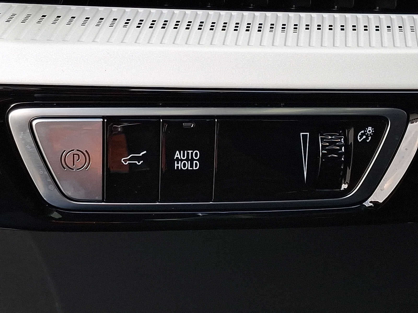 2025 Cadillac OPTIQ Sport 1