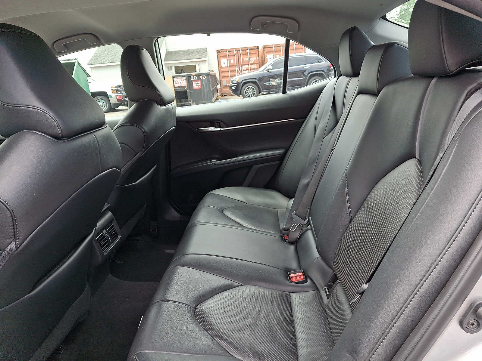 2023 Toyota Camry Hybrid XLE