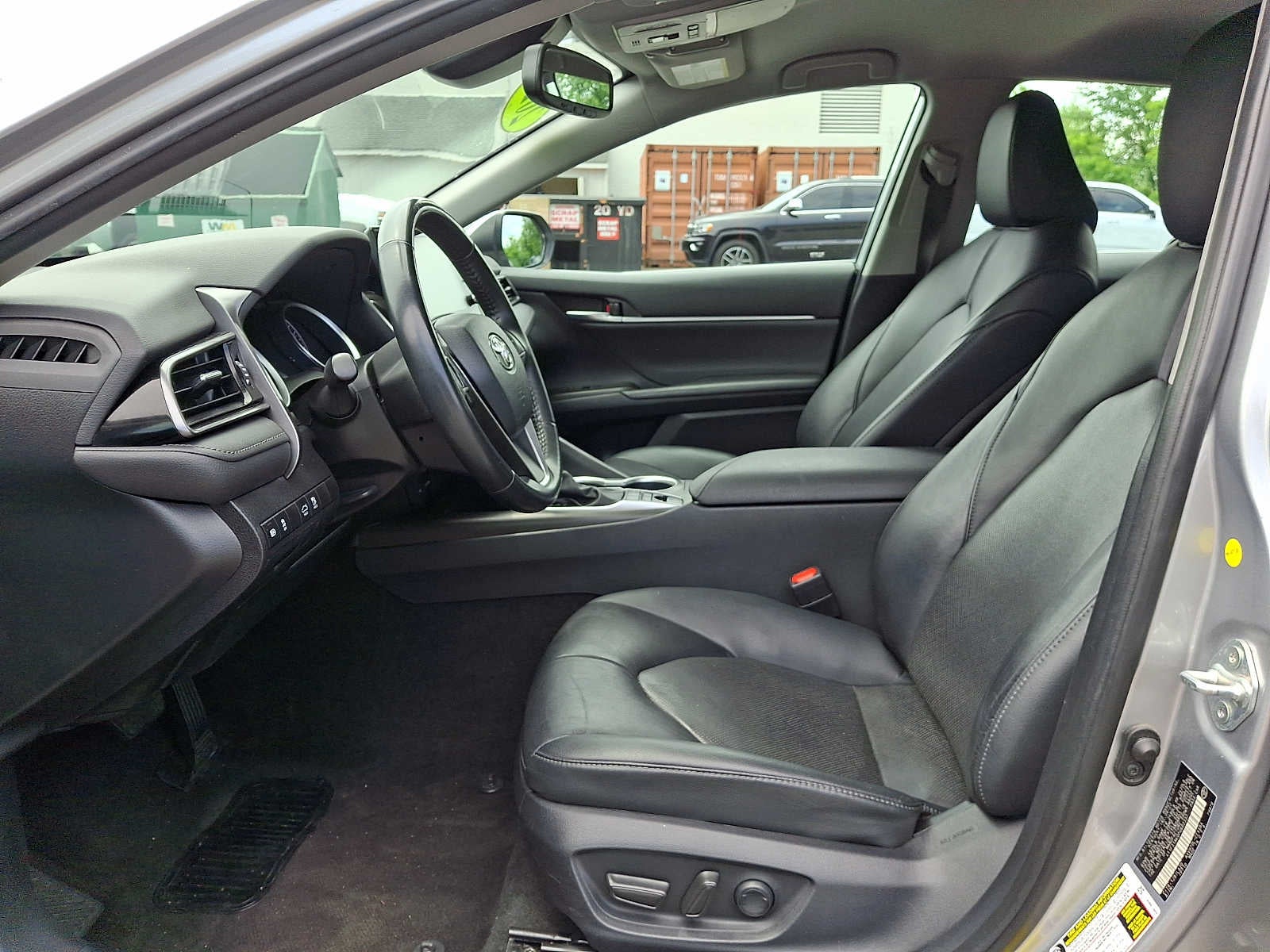 2023 Toyota Camry Hybrid XLE