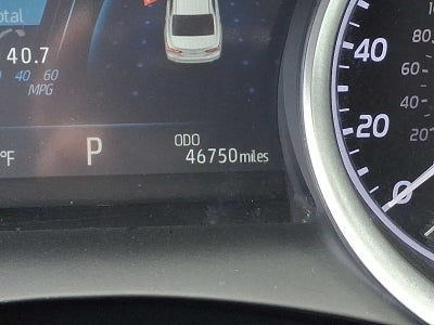 2023 Toyota Camry Hybrid XLE
