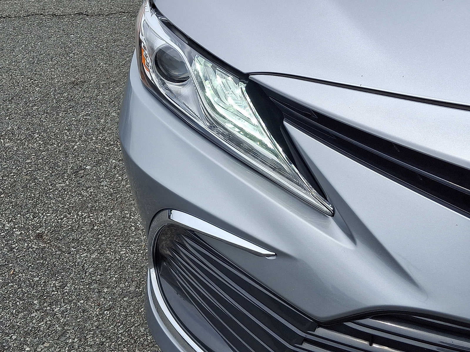 2023 Toyota Camry Hybrid XLE