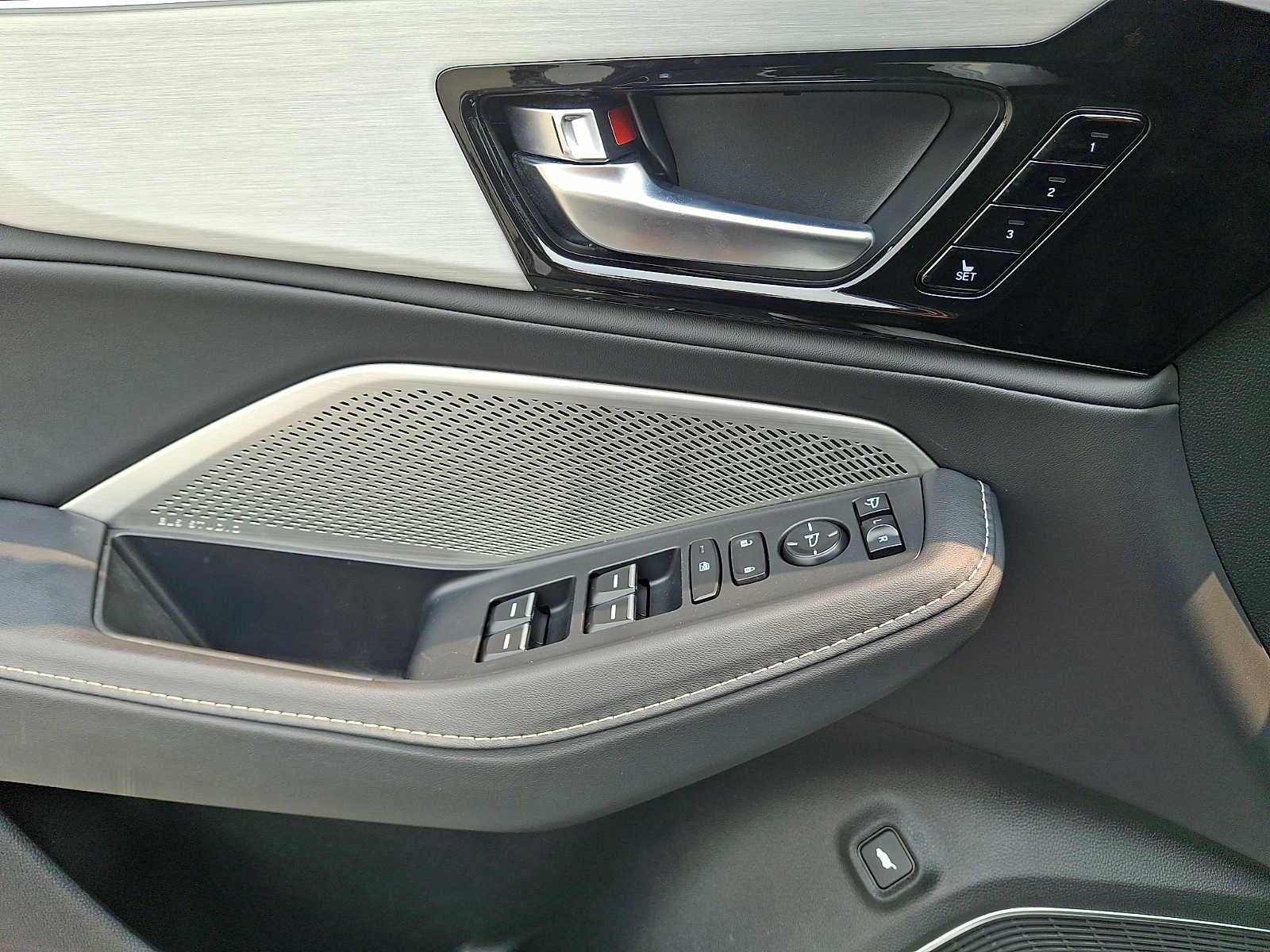 2023 Acura MDX w/Technology Package