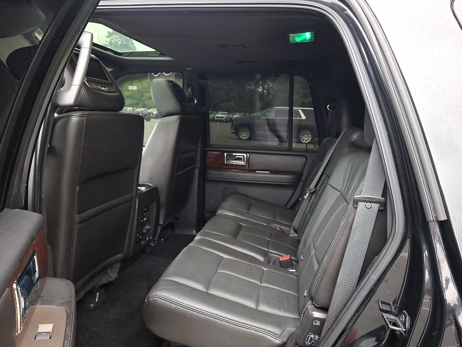2011 Lincoln Navigator 4DR WGN 4WD