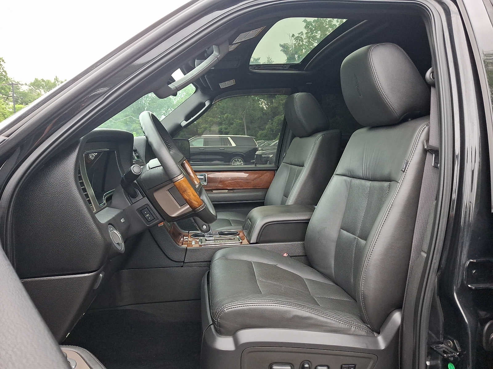 2011 Lincoln Navigator 4DR WGN 4WD
