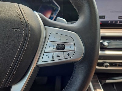 2025 BMW X7 xDrive40i