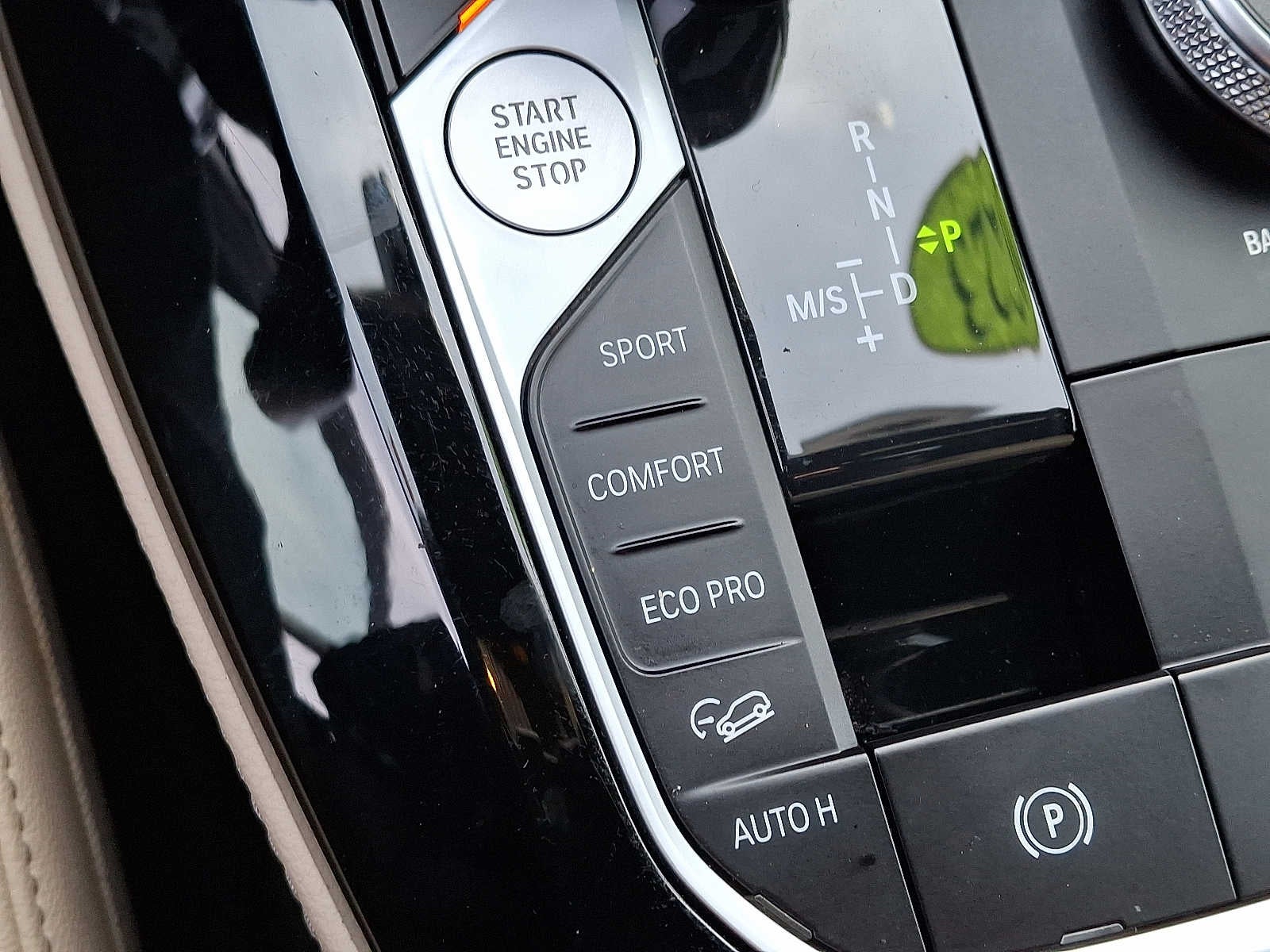 2023 BMW X4 xDrive30i