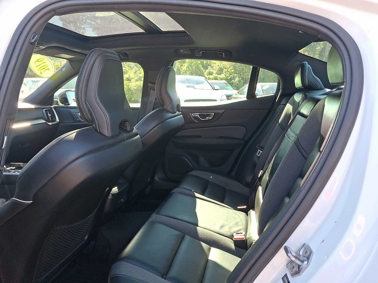 2019 Volvo S60 R-Design