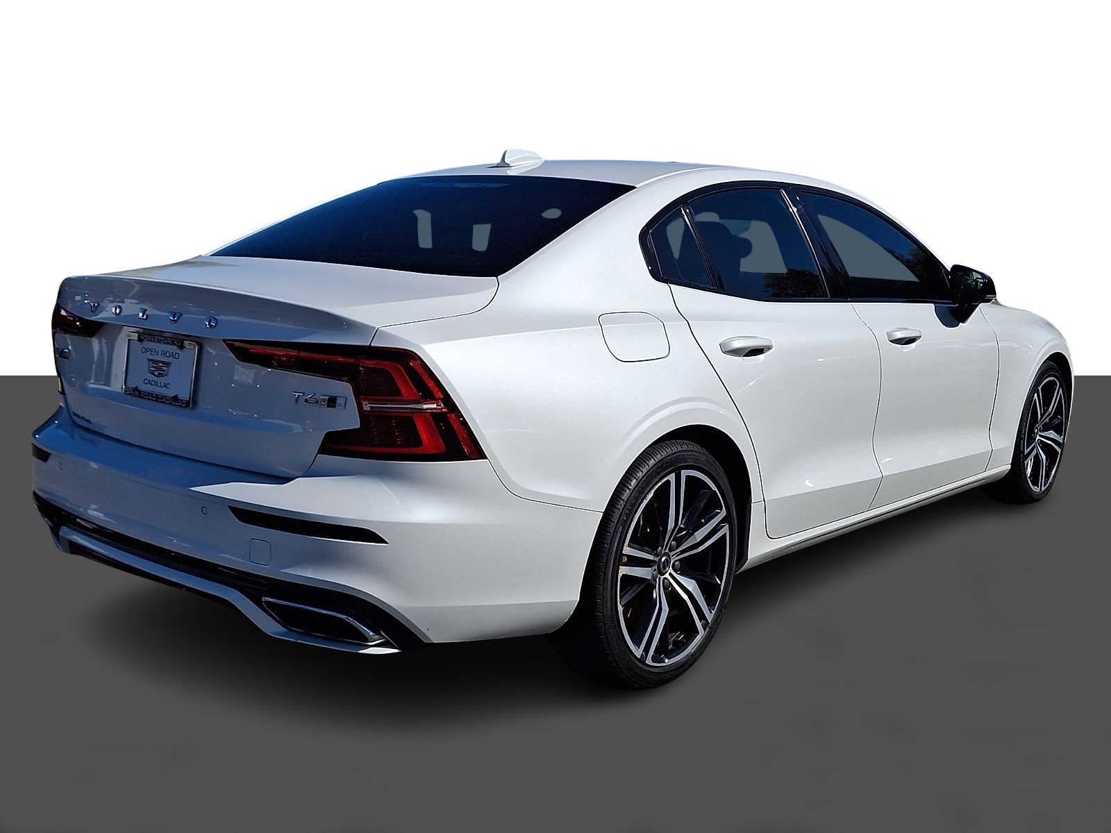 2019 Volvo S60 R-Design