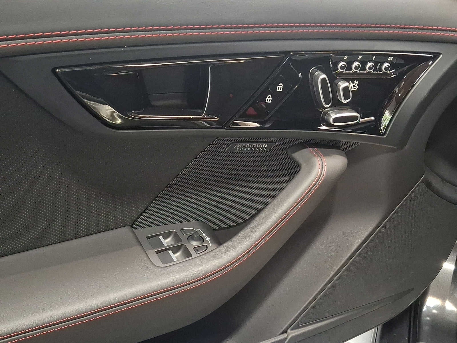 2023 Jaguar F-TYPE R-Dynamic