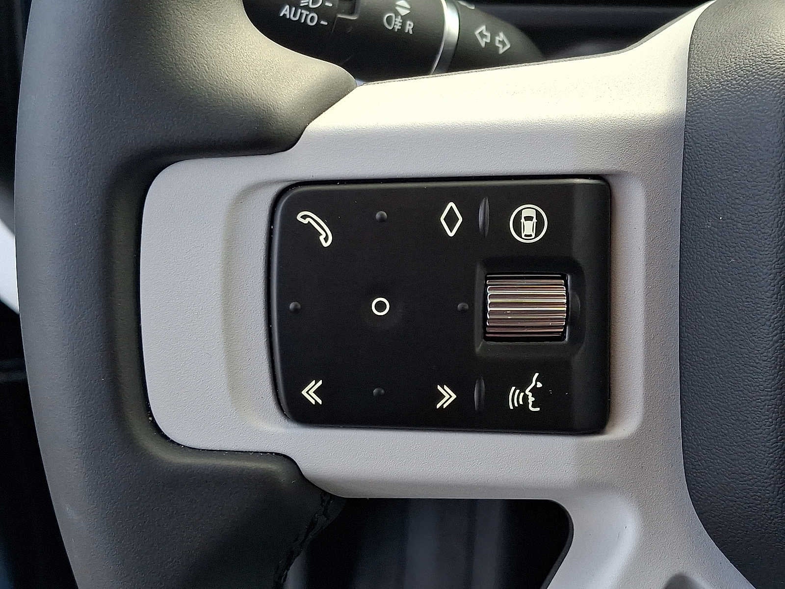 2025 Land Rover Defender S