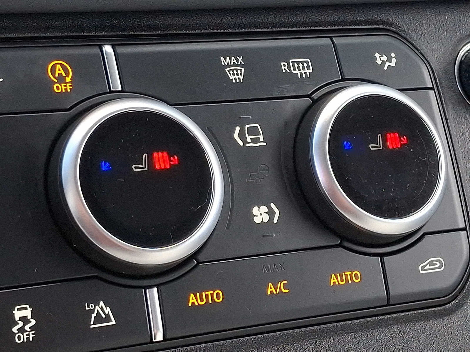 2025 Land Rover Defender S