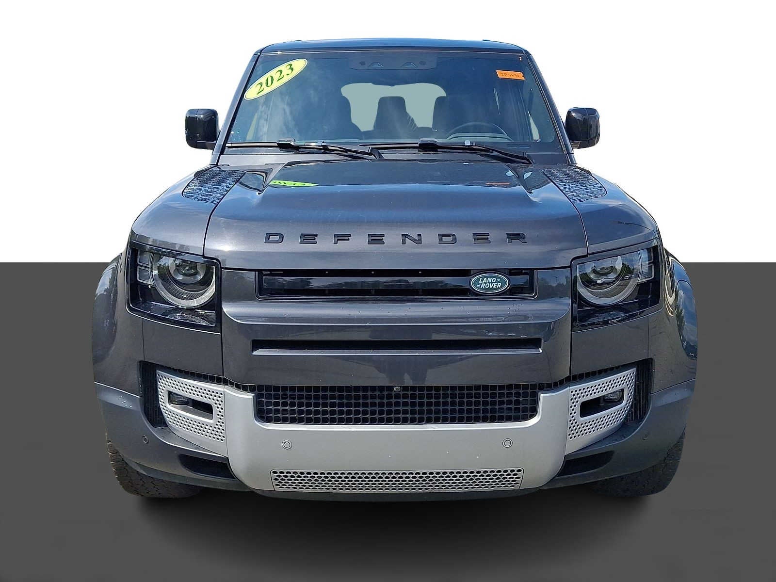 2023 Land Rover Defender SE