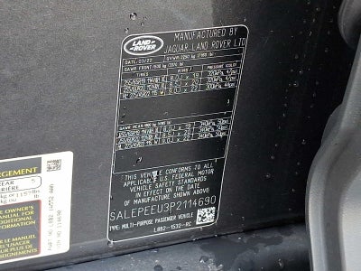 2023 Land Rover Defender SE
