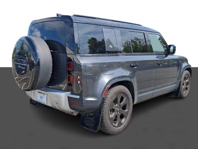 2023 Land Rover Defender SE