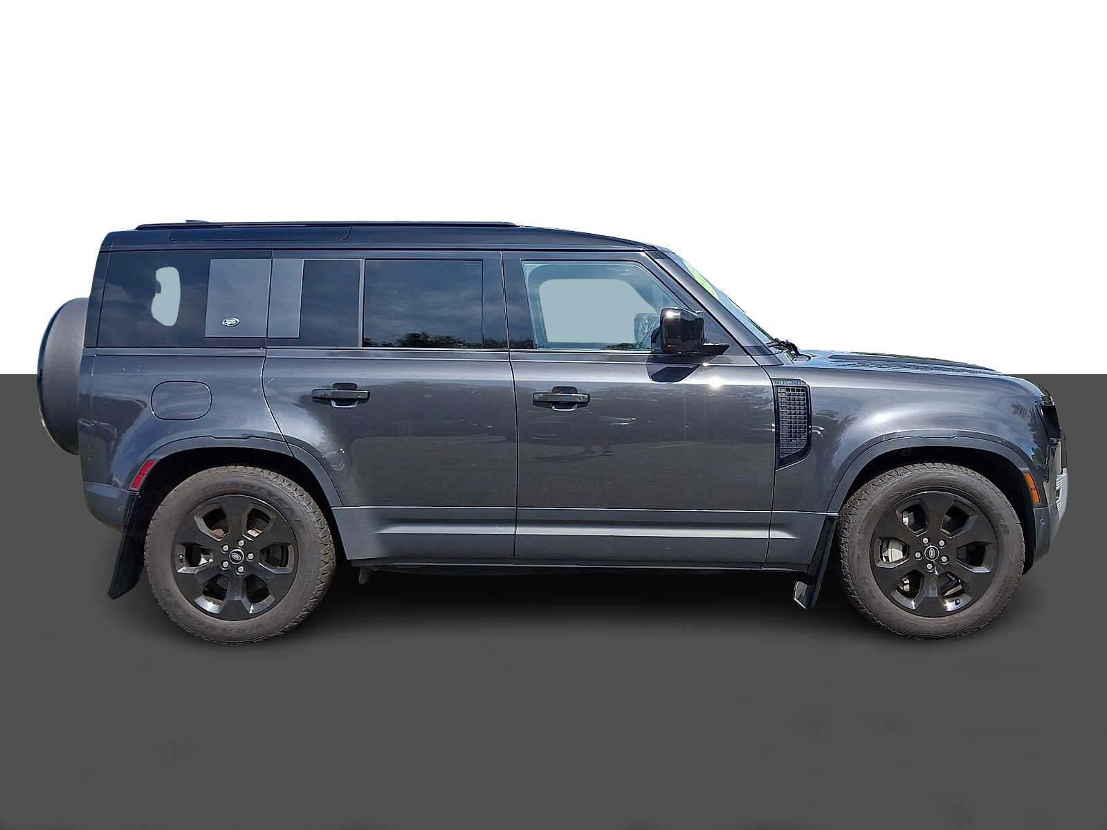 2023 Land Rover Defender SE