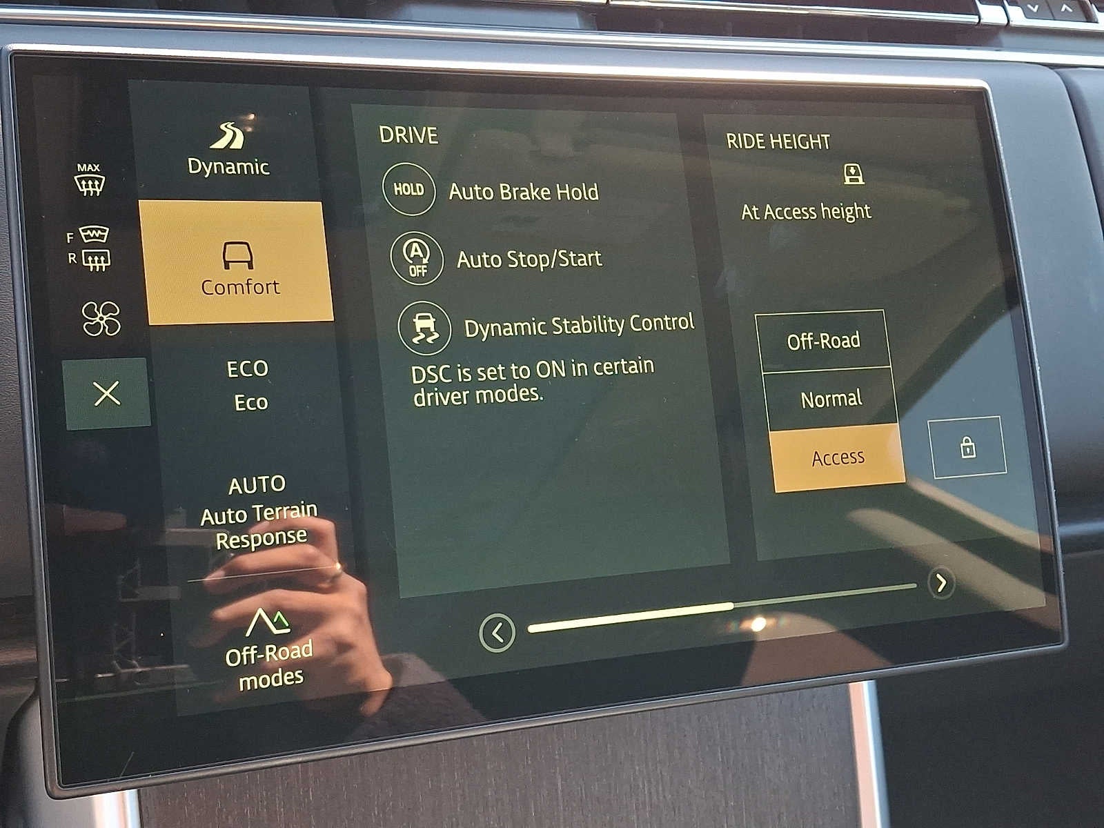 2026 Land Rover Range Rover SE