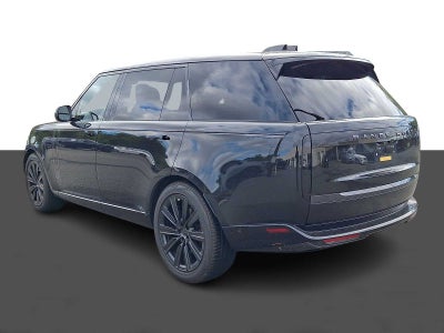 2026 Land Rover Range Rover SE