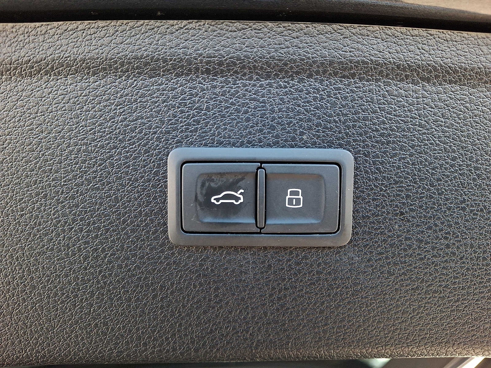 2022 Audi Q5 S line Premium Plus