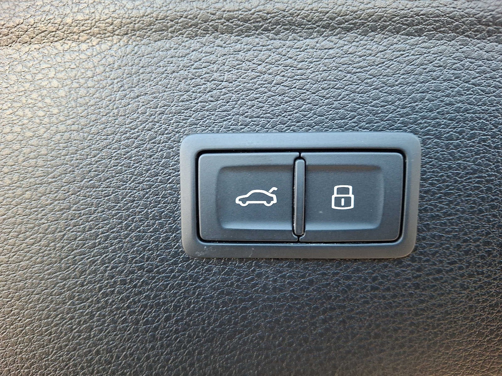 2024 Audi Q5 S line Premium