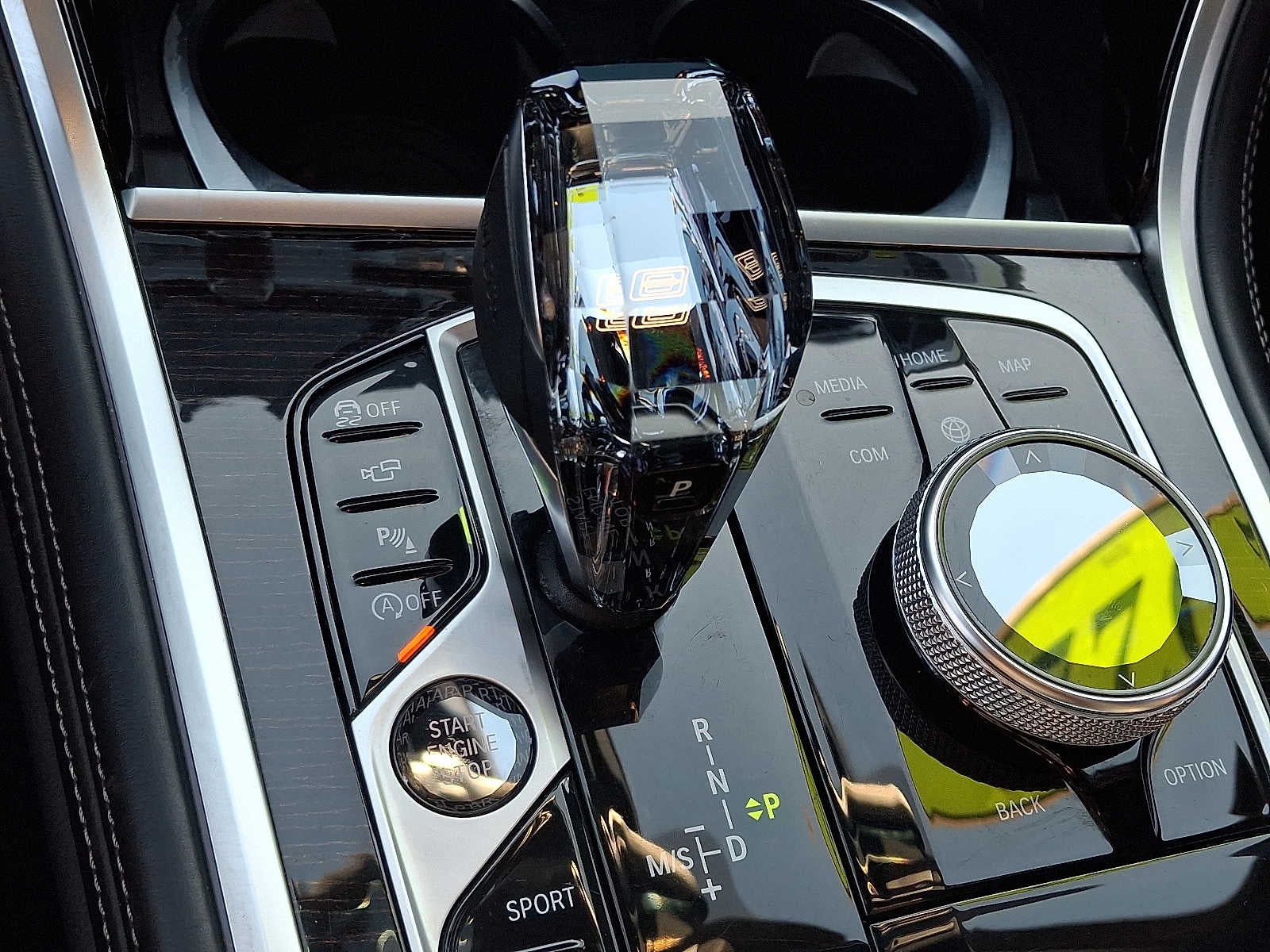 2022 BMW 8 Series 840i