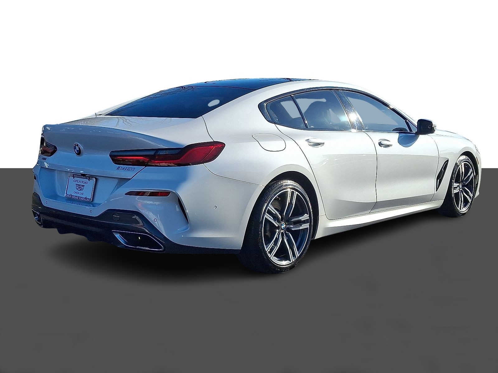 2022 BMW 8 Series 840i