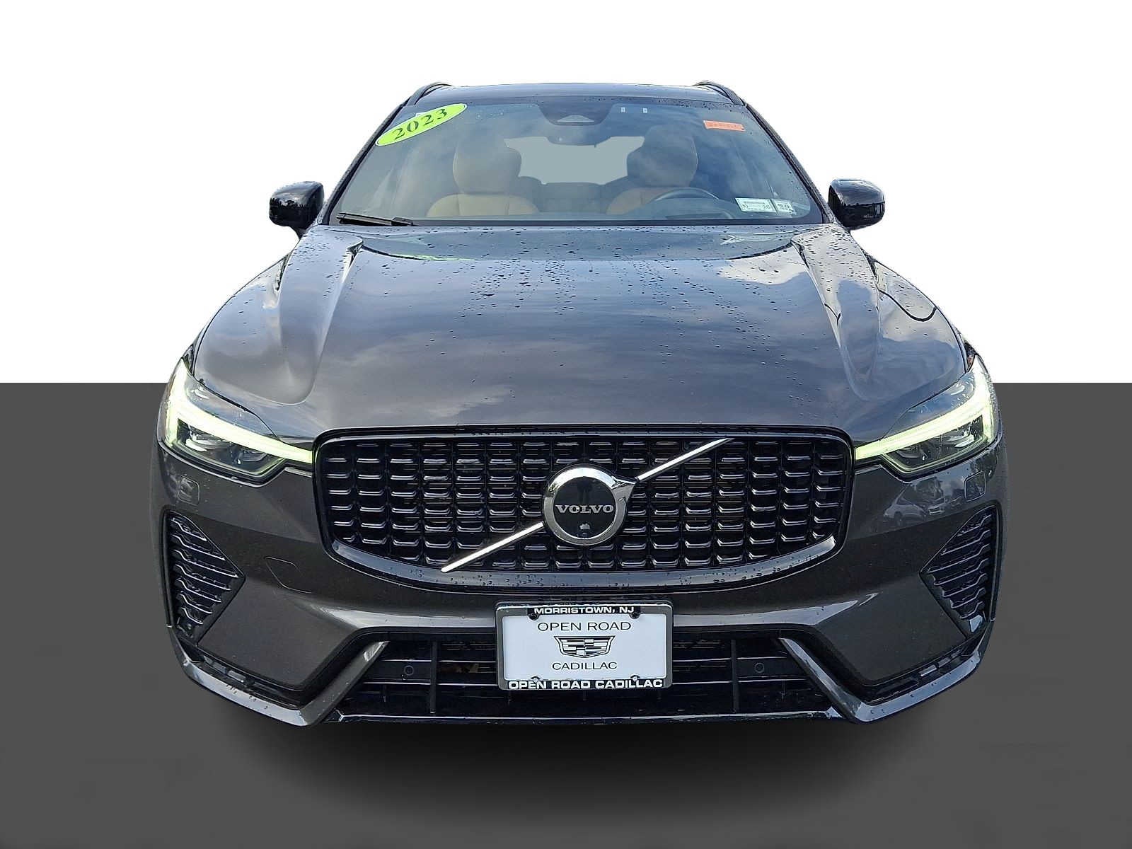 2023 Volvo XC60 Ultimate Dark Theme