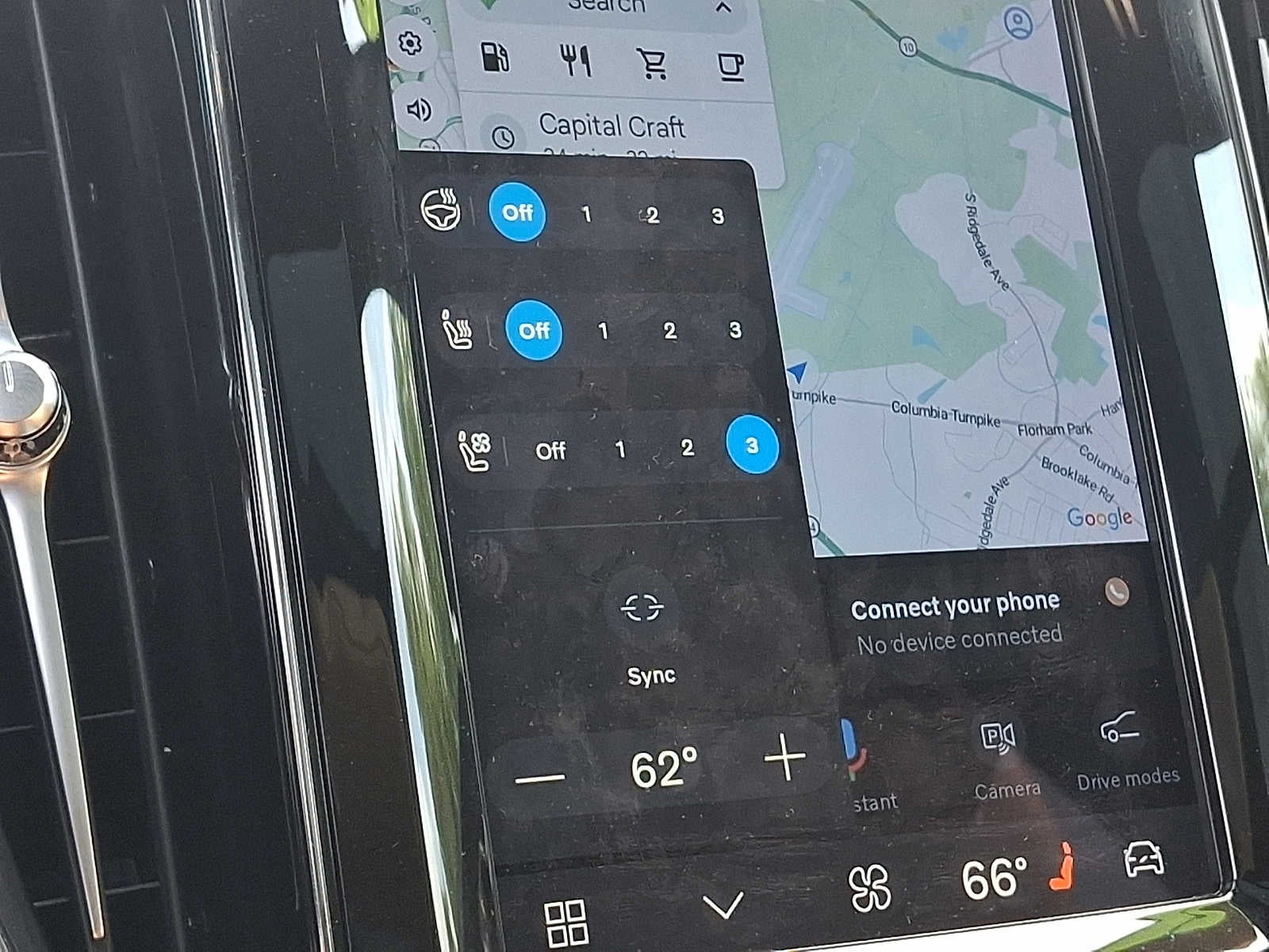2023 Volvo XC60 Ultimate Dark Theme