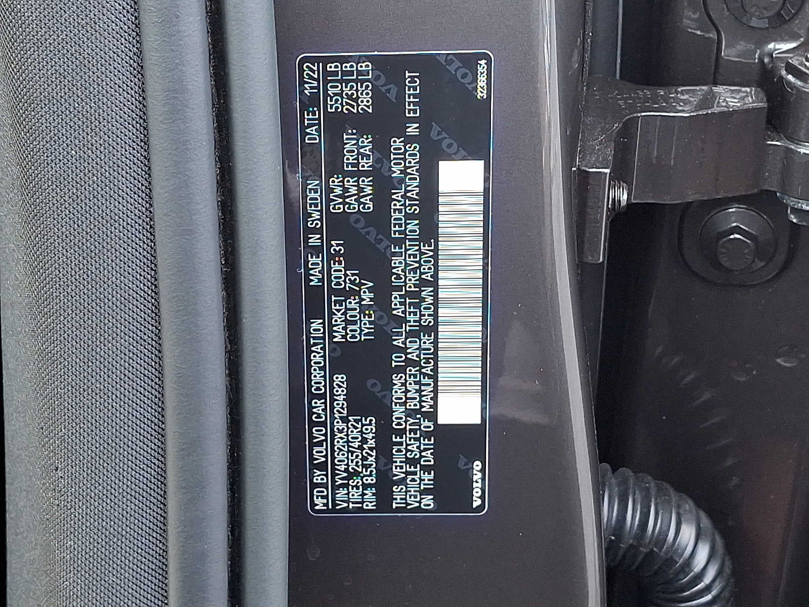 2023 Volvo XC60 Ultimate Dark Theme