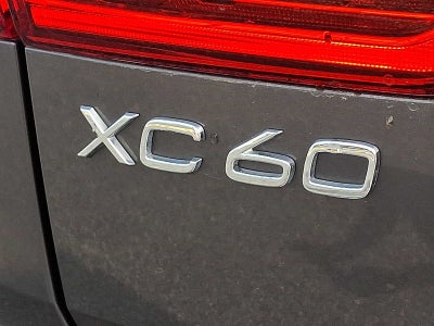 2023 Volvo XC60 Ultimate Dark Theme