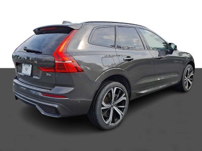 2023 Volvo XC60 Ultimate Dark Theme