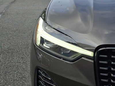 2023 Volvo XC60 Ultimate Dark Theme