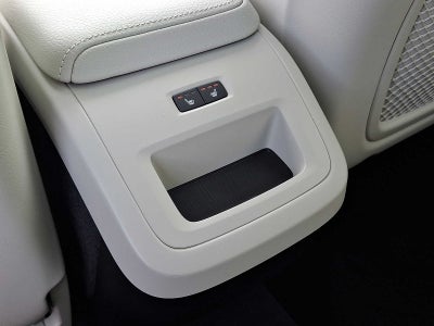 2022 Volvo XC60 Momentum