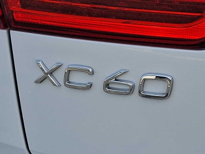 2022 Volvo XC60 Momentum